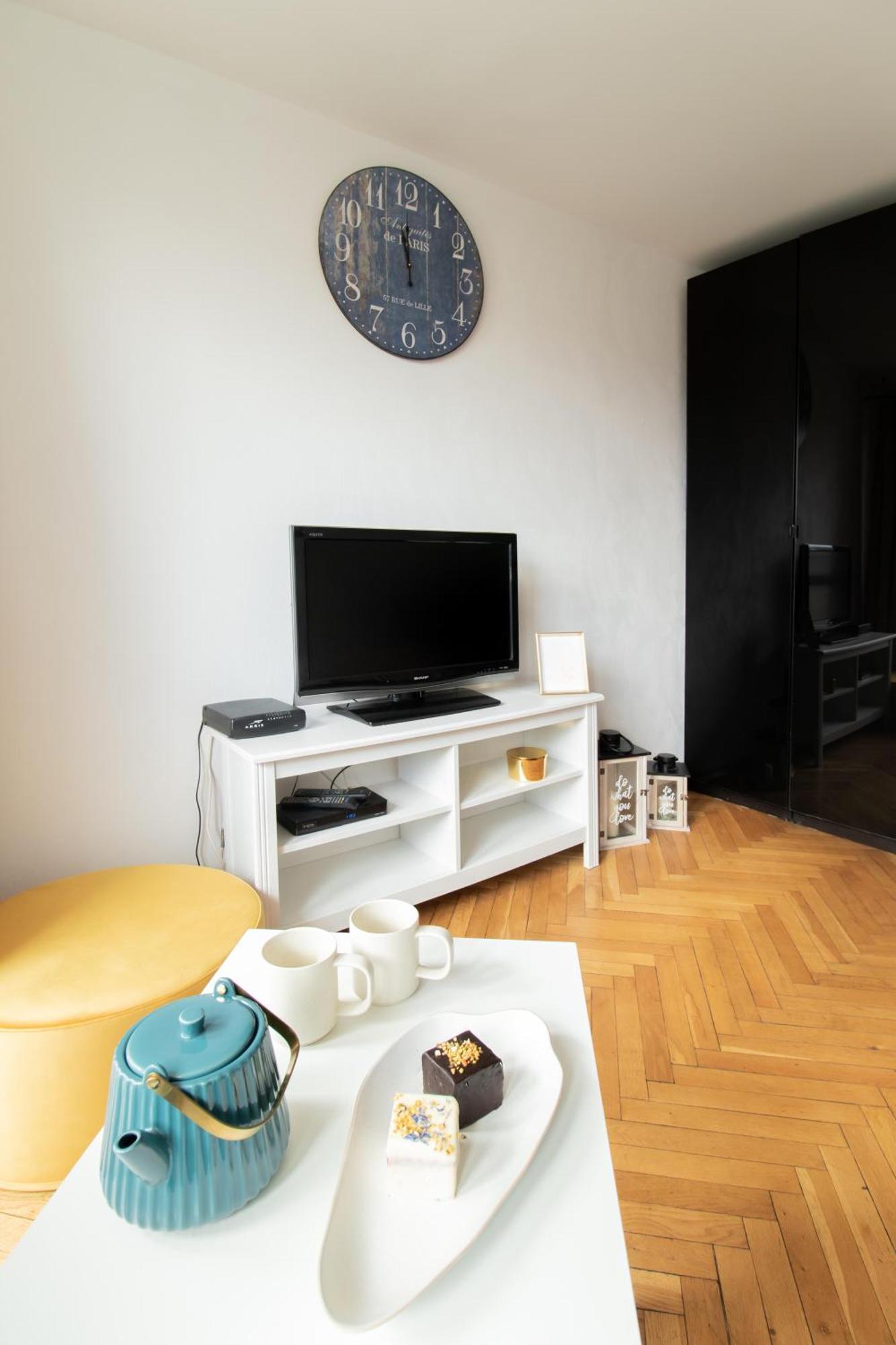 Piotrapartments - Bruna Green City Apartment Варшава Экстерьер фото